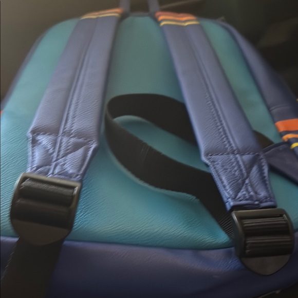 Star Wars R2-D2 Backpack - Picture 7 of 7